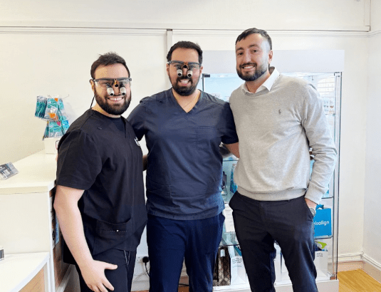 Amalgam Filling Removal in Ilford, Essex 5 Dr George and Osama with patient in longwood house dental care